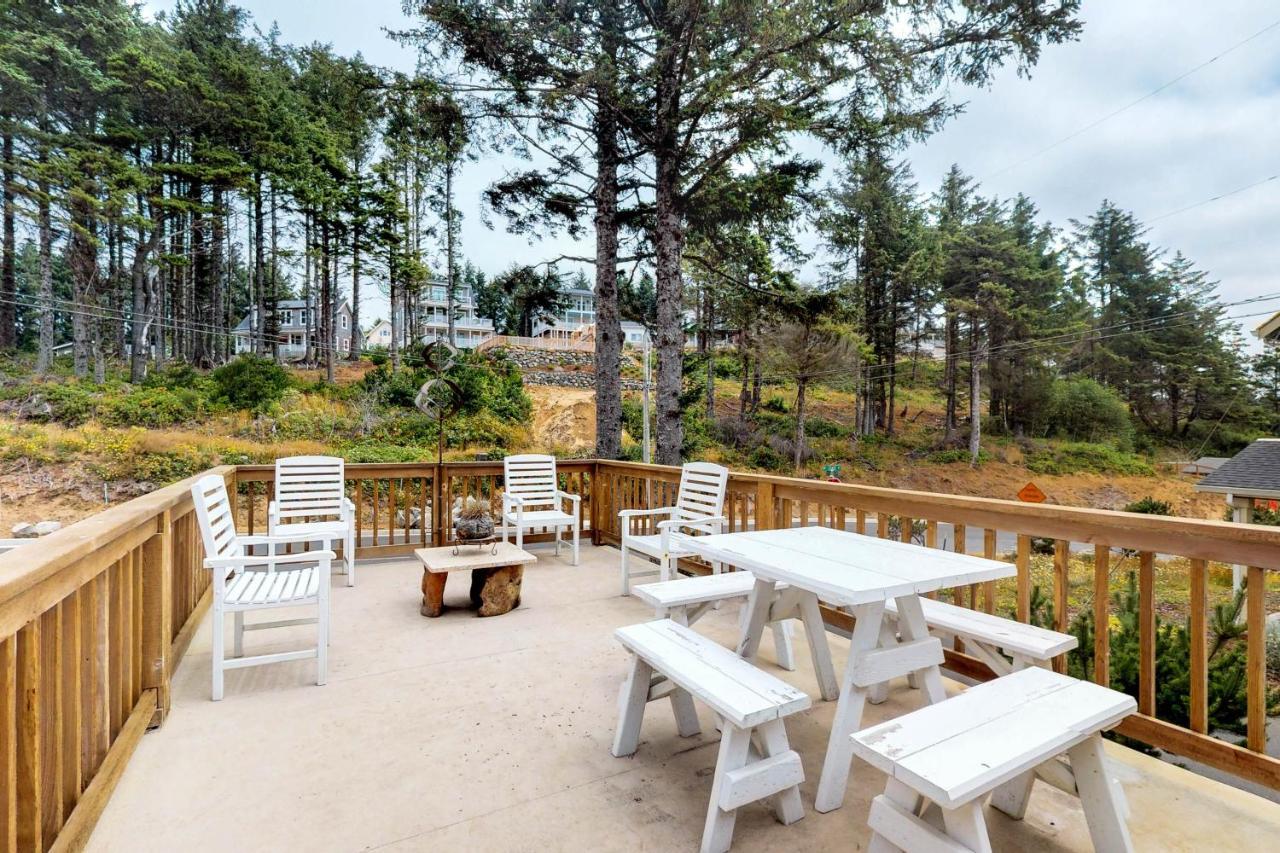 Beach House With A Park Lincoln City Exteriér fotografie